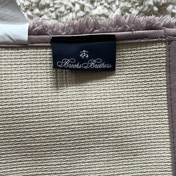 Bath Set - Dusty Plum/Purple Rug and 2 Bath Towels - Picture 9 of 10